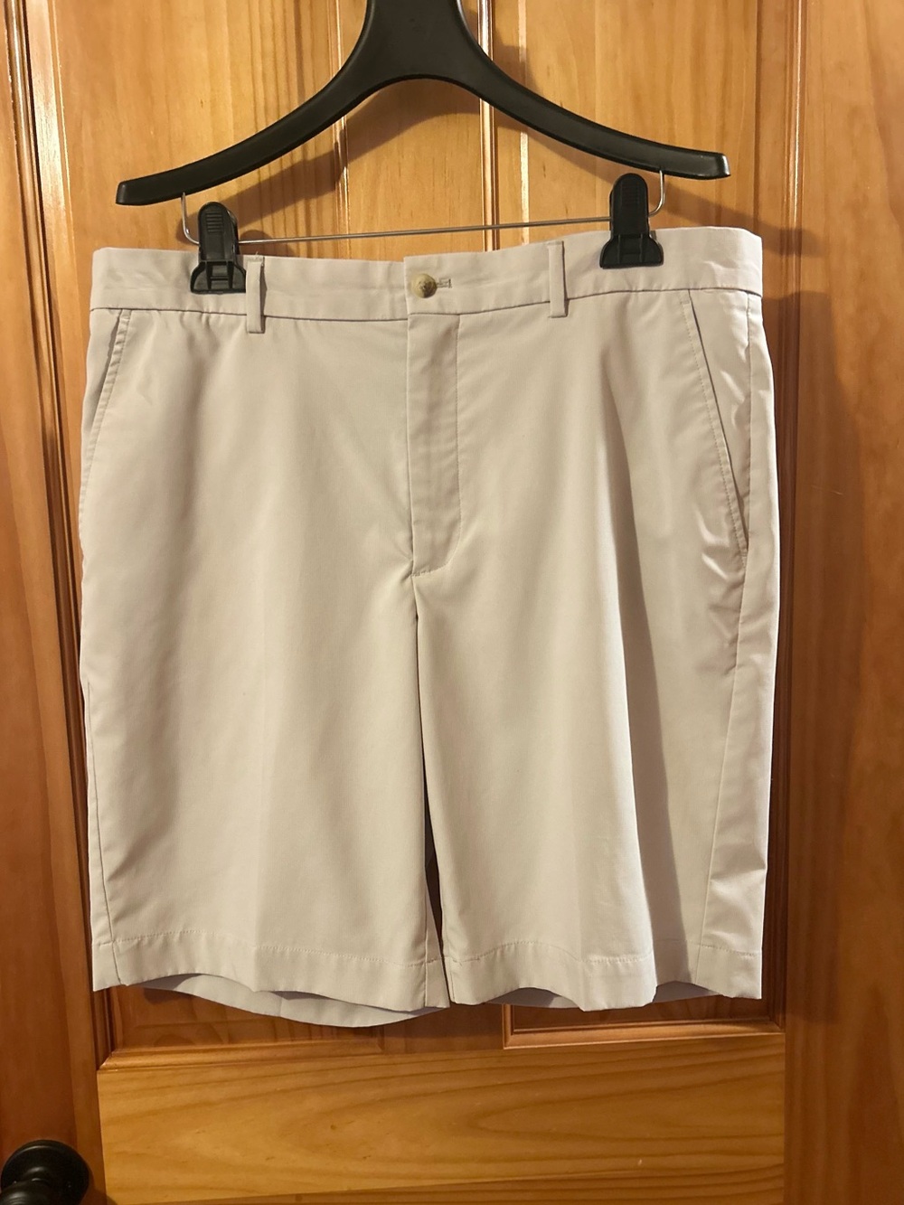 Greg Norman Collection Light Beige‎ Flat-Front Golf Shorts